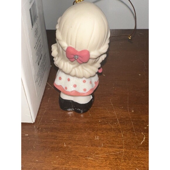 Precious Moments Wishing You A Beautiful Christmas 161002 Ornament 2015 - Picture 3 of 6